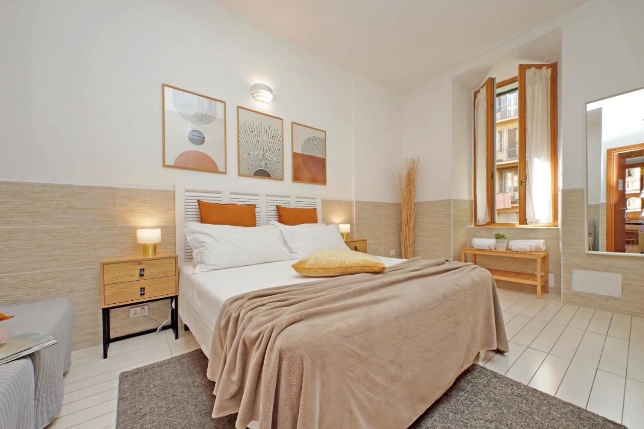 Opera Inn Suites - Rooms And Apartments Рим Екстер'єр фото