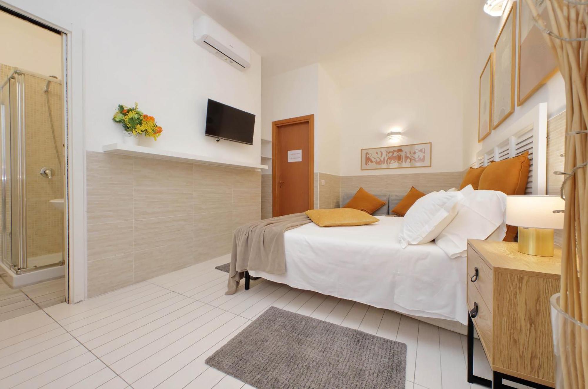 Opera Inn Suites - Rooms And Apartments Рим Екстер'єр фото